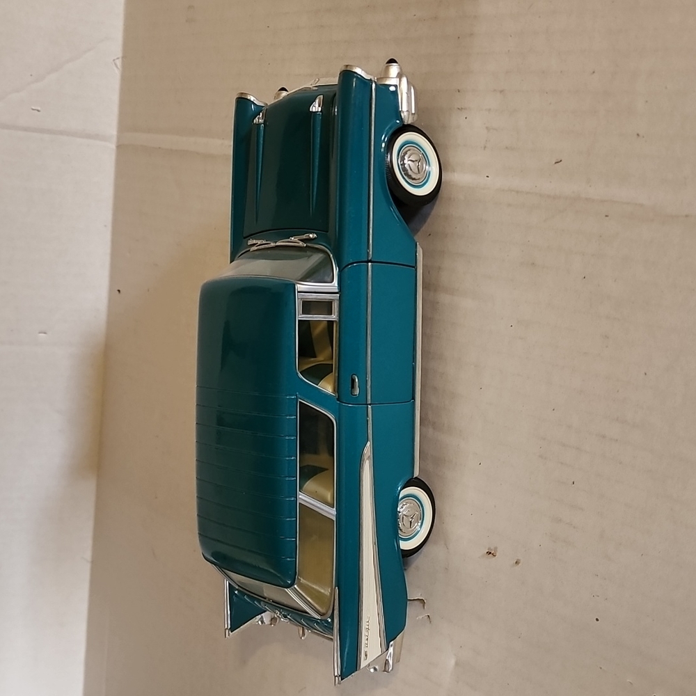 1957 chevrolet nomad scale 1/18 diecast car